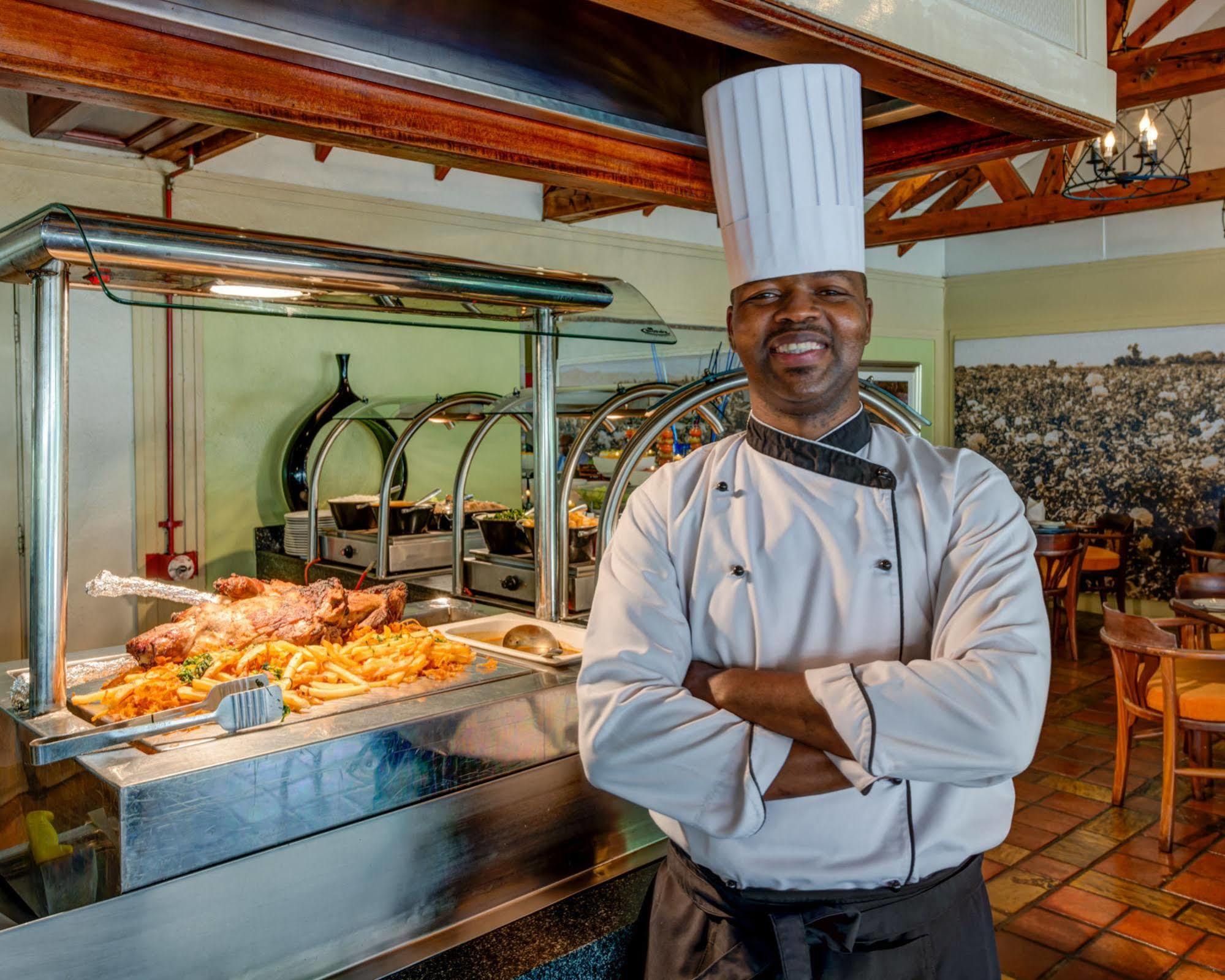 Southern Sun Mayfair Nairobi Exterior foto