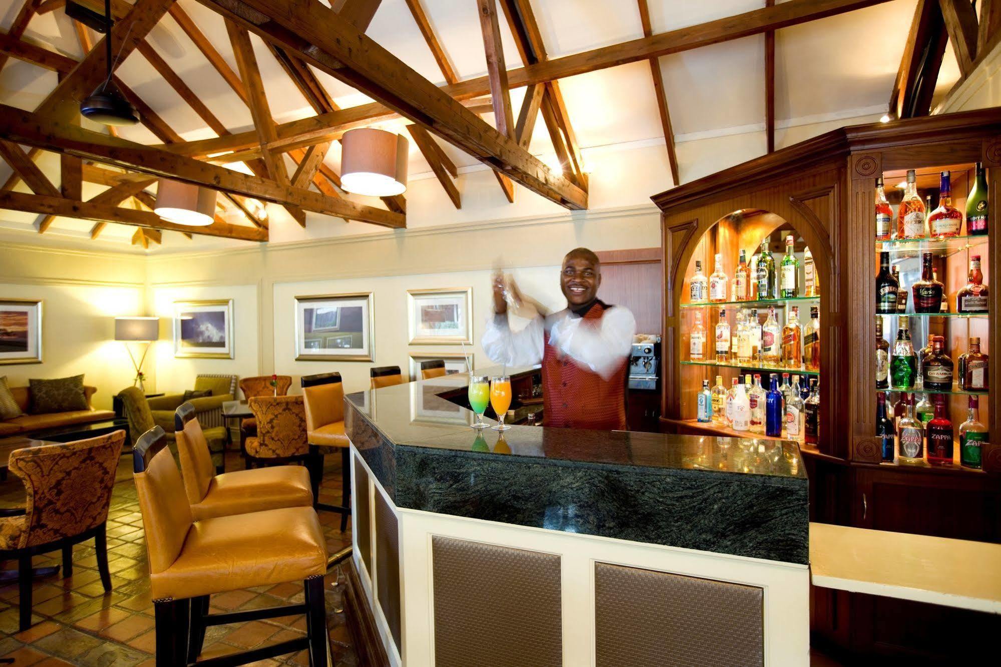 Southern Sun Mayfair Nairobi Exterior foto
